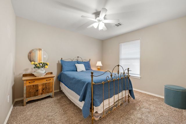 10008 Sourwood Drive, Fort Worth, TX 76244