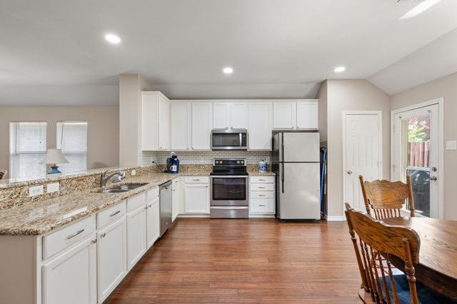 10008 Sourwood Drive, Fort Worth, TX 76244