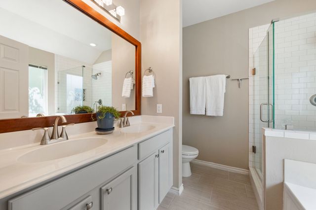 10008 Sourwood Drive, Fort Worth, TX 76244