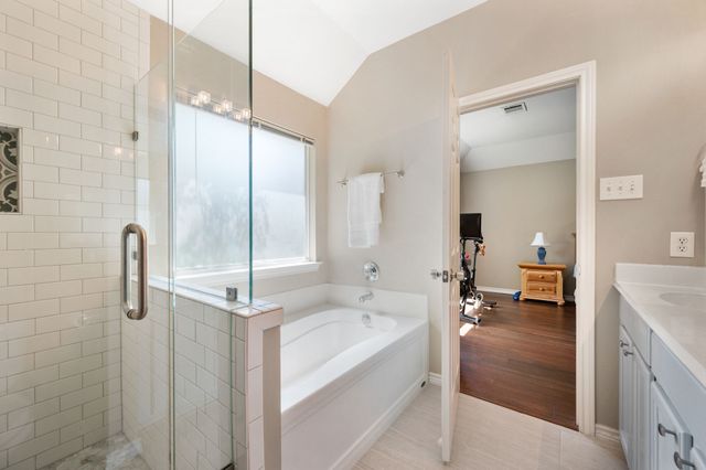 10008 Sourwood Drive, Fort Worth, TX 76244