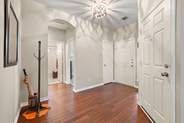 10008 Sourwood Drive, Fort Worth, TX 76244