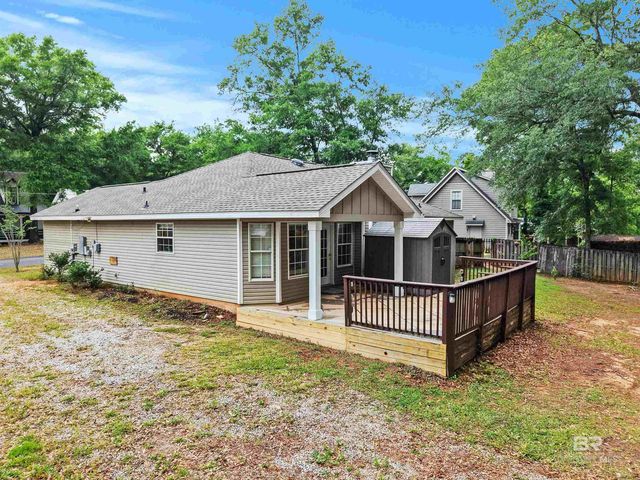 104 Chatam Loop, Daphne, AL 36526
