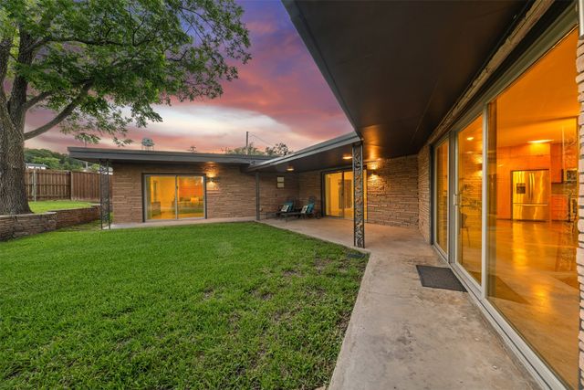 511 Sunset Street, Clifton, TX 76634