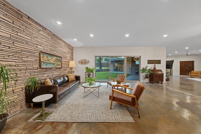 511 Sunset Street, Clifton, TX 76634