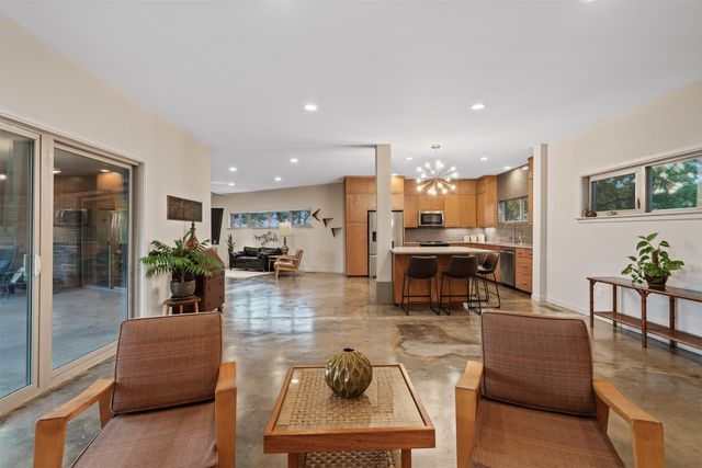 511 Sunset Street, Clifton, TX 76634