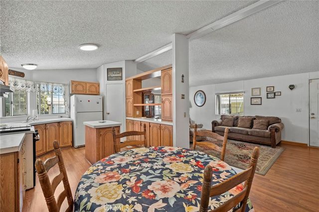 929 E Foothill 35, Upland, CA 91786