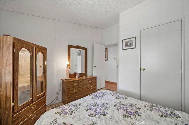 929 E Foothill 35, Upland, CA 91786