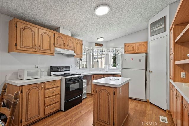 929 E Foothill 35, Upland, CA 91786