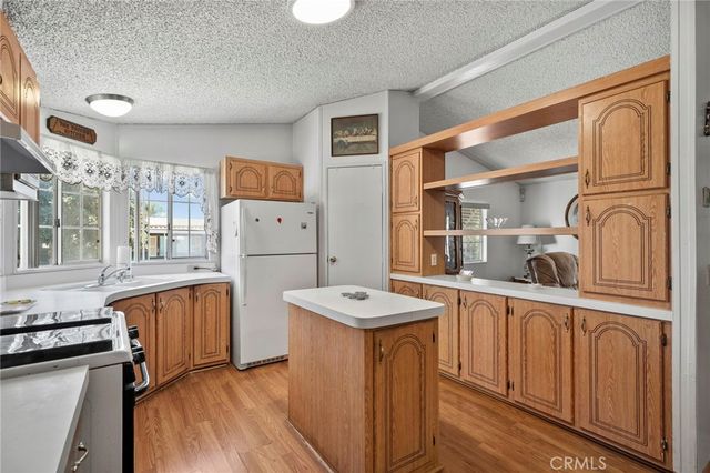 929 E Foothill 35, Upland, CA 91786