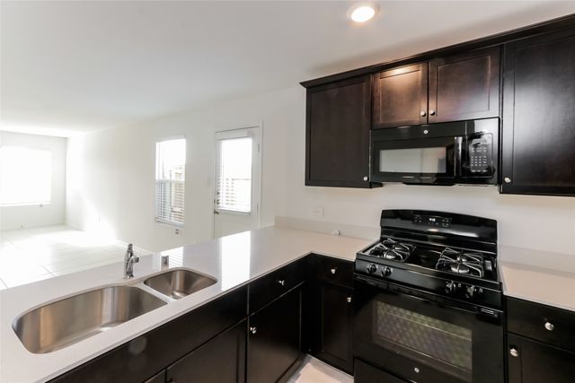 3101 Helix Bay Drive, Crandall, TX 75114