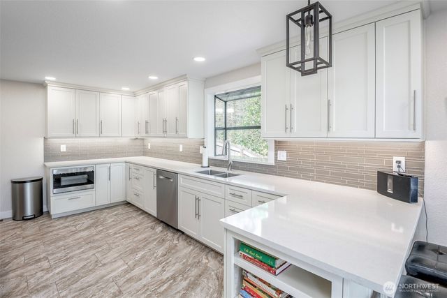 16925 Spanaway Loop Road S, Spanaway, WA 98387