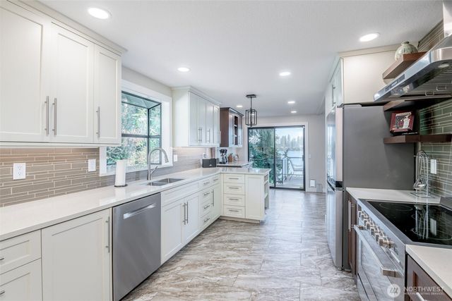 16925 Spanaway Loop Road S, Spanaway, WA 98387