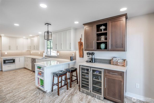 16925 Spanaway Loop Road S, Spanaway, WA 98387