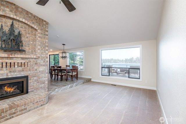 16925 Spanaway Loop Road S, Spanaway, WA 98387