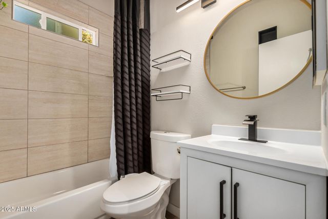 421 E WICKIEUP Lane, Phoenix, AZ 85024