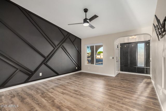 421 E WICKIEUP Lane, Phoenix, AZ 85024