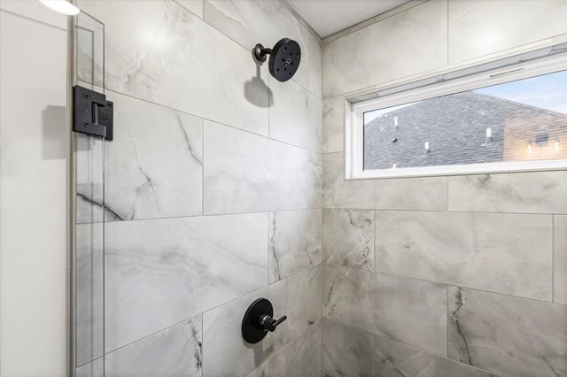 313 ASH DOWN DR, Columbia, MO 65201