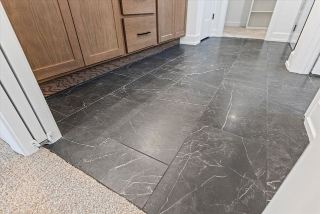 313 ASH DOWN DR, Columbia, MO 65201