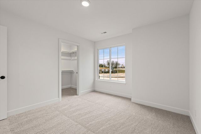 313 ASH DOWN DR, Columbia, MO 65201