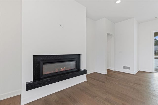 313 ASH DOWN DR, Columbia, MO 65201