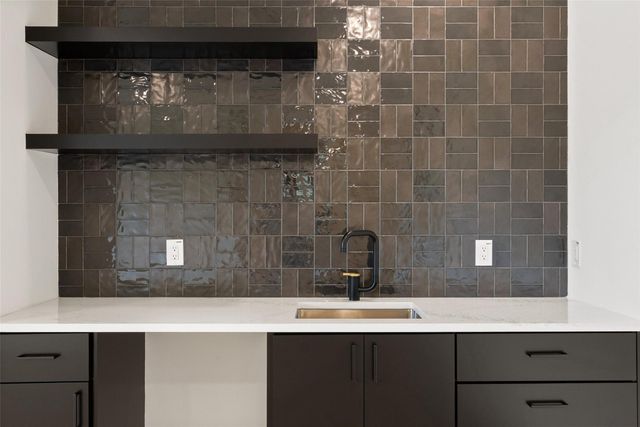 2138 Barton Hills DR, Austin, TX 78704