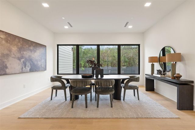 2138 Barton Hills DR, Austin, TX 78704