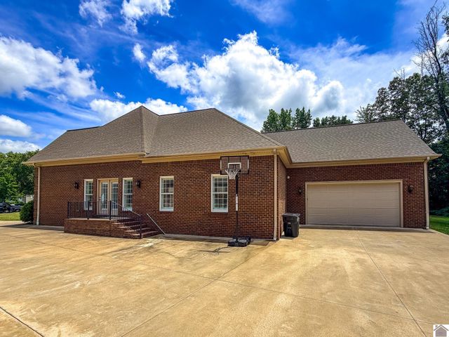140 Pheasant Run, Paducah, KY 42001