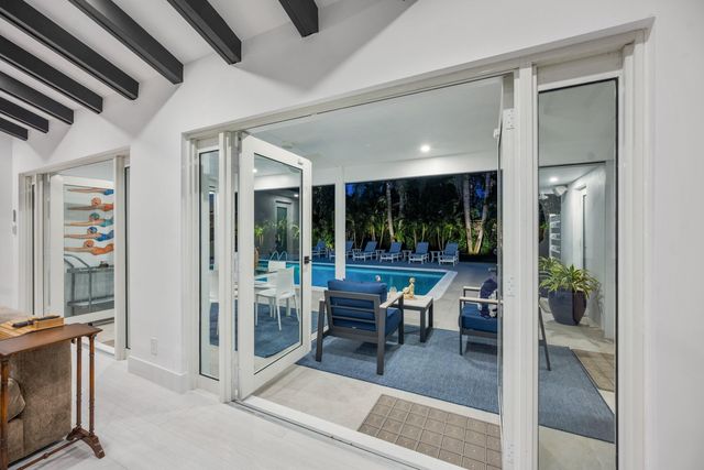 509 Par Court, North Palm Beach, FL 33408