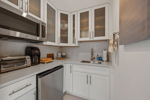 509 Par Court, North Palm Beach, FL 33408