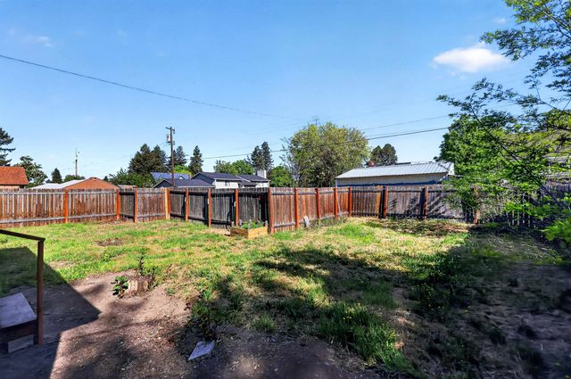 1203 E Broad Ave, Spokane, WA 99207