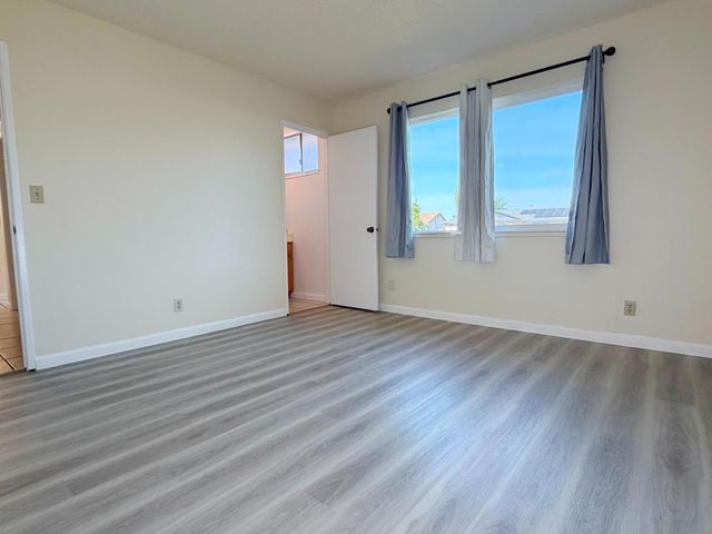 6260 Sunrise South Dr, Sacramento, CA 95824