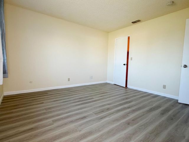 6260 Sunrise South Dr, Sacramento, CA 95824