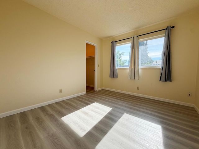 6260 Sunrise South Dr, Sacramento, CA 95824