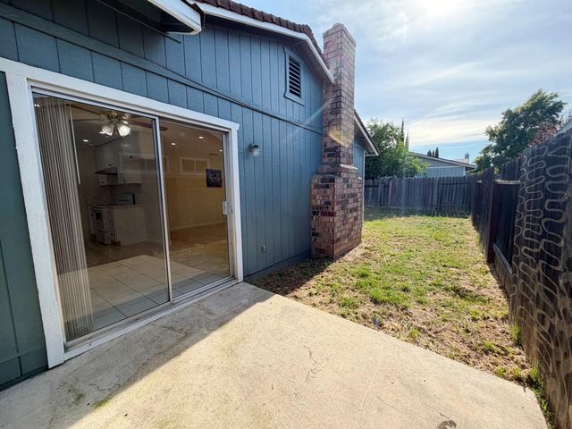 6260 Sunrise South Dr, Sacramento, CA 95824