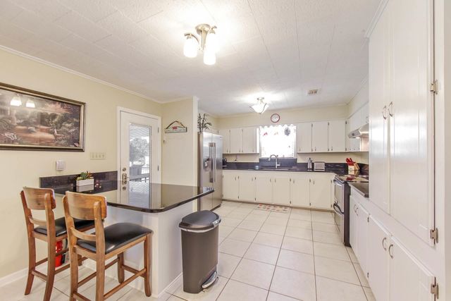 5083 Grand Caillou, Houma, LA 70363