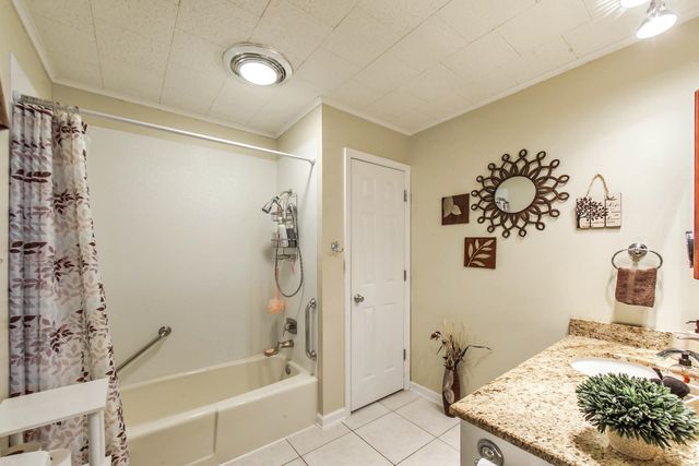 5083 Grand Caillou, Houma, LA 70363