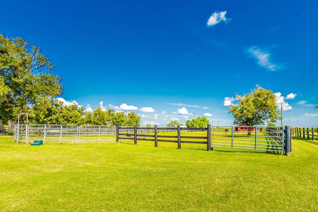 5083 Grand Caillou, Houma, LA 70363