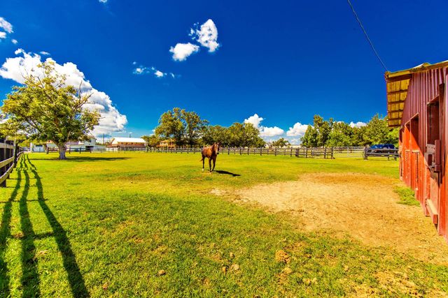 5083 Grand Caillou, Houma, LA 70363