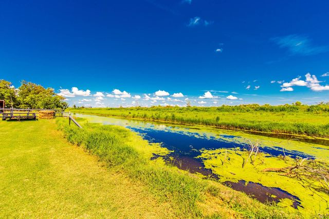 5083 Grand Caillou, Houma, LA 70363