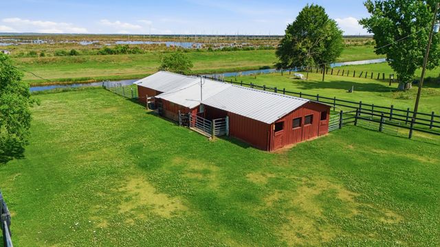 5083 Grand Caillou, Houma, LA 70363