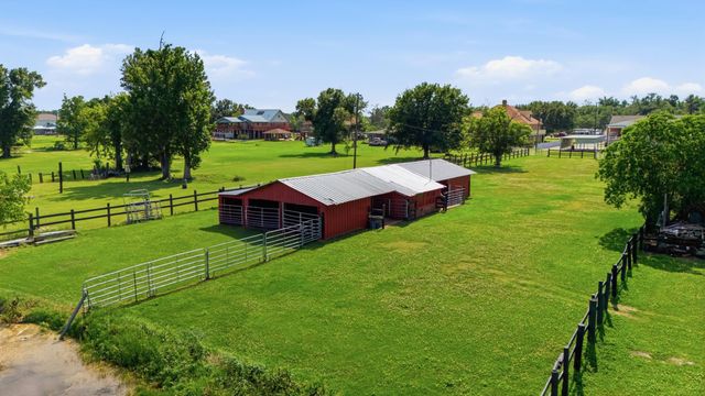 5083 Grand Caillou, Houma, LA 70363