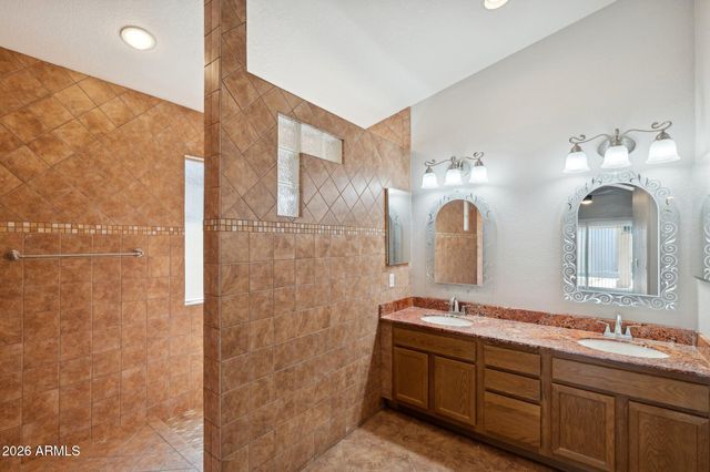 9235 W MARCONI Avenue, Peoria, AZ 85382