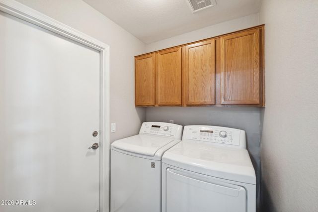 9235 W MARCONI Avenue, Peoria, AZ 85382