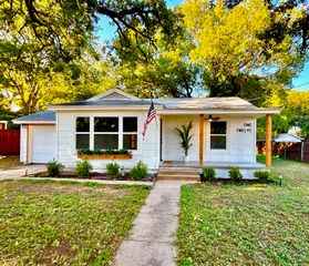 112 W Akard Street, Weatherford, TX 76086