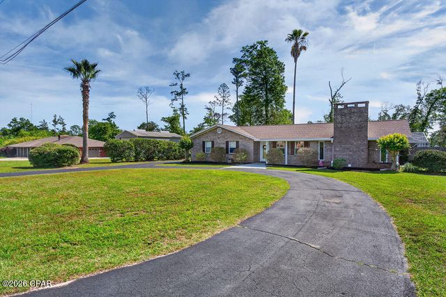 2871 Wildwood Circle, Marianna, FL 32448