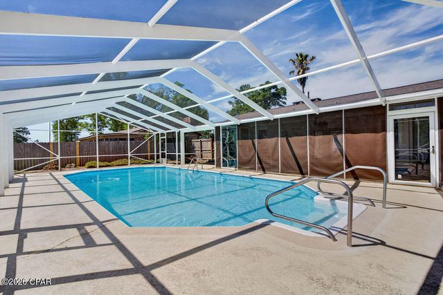 2871 Wildwood Circle, Marianna, FL 32448