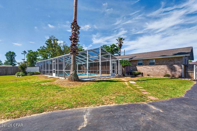 2871 Wildwood Circle, Marianna, FL 32448