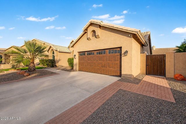 407 W SAGEBRUSH Street, Gilbert, AZ 85233