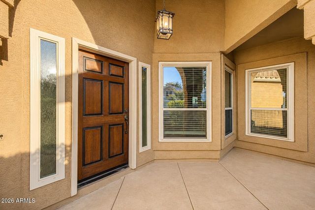 407 W SAGEBRUSH Street, Gilbert, AZ 85233