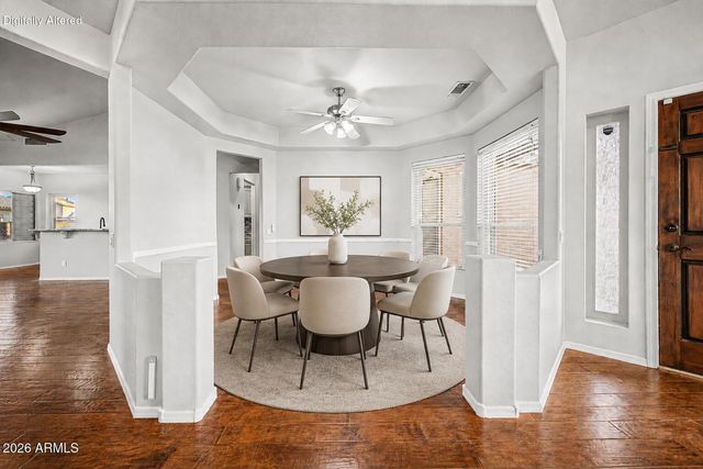 407 W SAGEBRUSH Street, Gilbert, AZ 85233